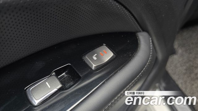 KG Mobility Rexton 2018 — photo 30