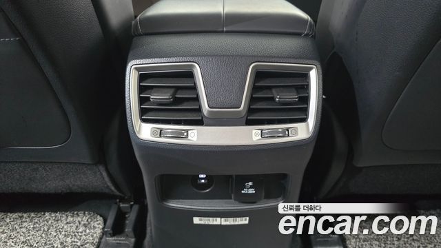 KG Mobility Rexton 2018 — photo 31