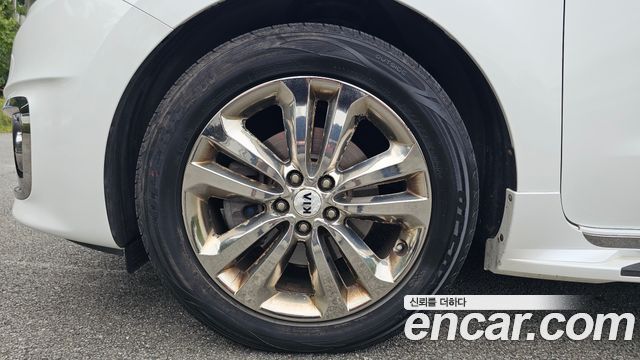 Kia Canival 2016 — photo 5
