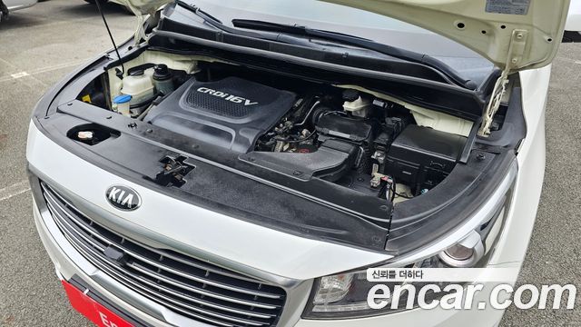 Kia Canival 2016 — photo 6