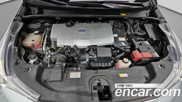 Toyota Prius 2018 — photo 6