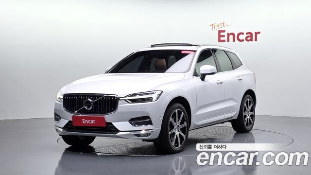 Volvo XC60 2019 — photo 35
