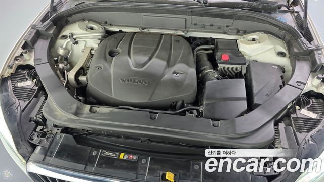 Volvo XC60 2019 — photo 6