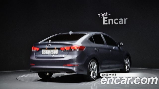 Hyundai AVANTE 2018 — photo 2
