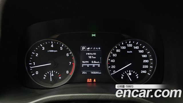 Hyundai AVANTE 2018 — photo 11
