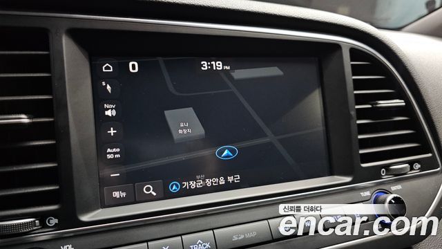 Hyundai AVANTE 2018 — photo 20