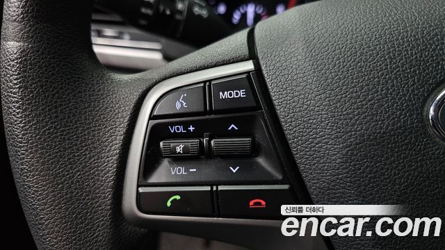 Hyundai AVANTE 2018 — photo 26