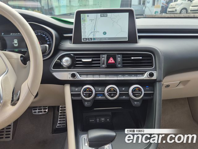 Genesis G70 2018 — photo 10