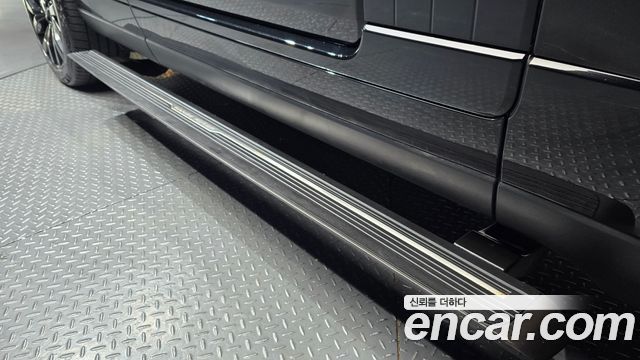 Land Rover Range Rover 2018 — photo 32
