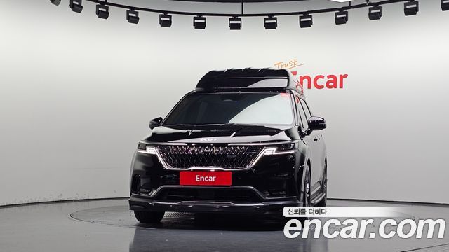 Kia Canival 2023 — photo 3