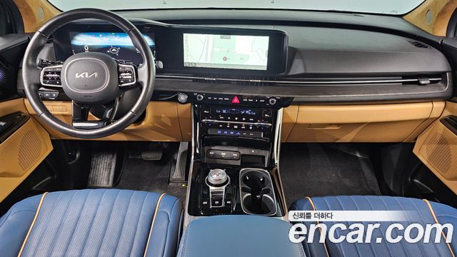 Kia Canival 2023 — photo 7
