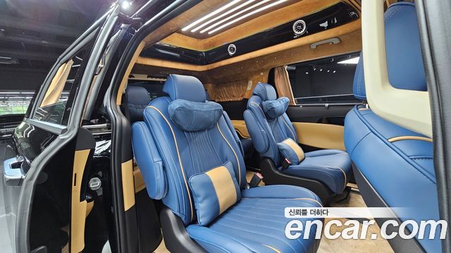 Kia Canival 2023 — photo 19