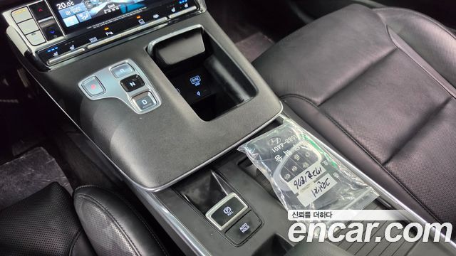 Hyundai Grandeur 2023 — photo 12