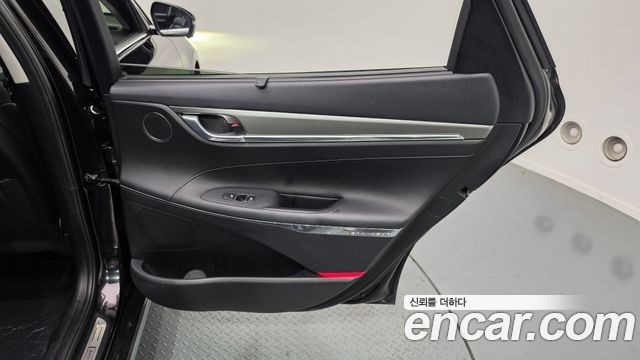 Hyundai Grandeur 2023 — photo 15