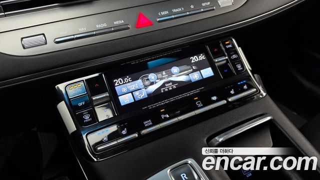 Hyundai Grandeur 2023 — photo 29