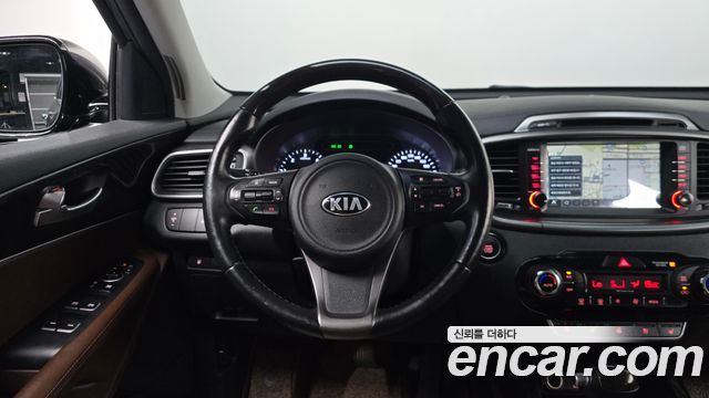 Kia Sorento 2016 — photo 18