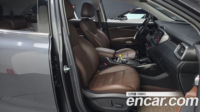 Kia Sorento 2016 — photo 16