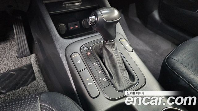 Kia K3 2015 — photo 9