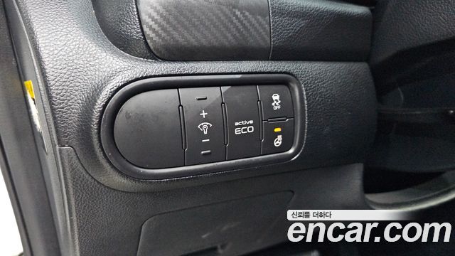 Kia K3 2015 — photo 14