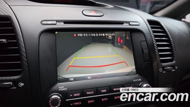 Kia K3 2015 — photo 17