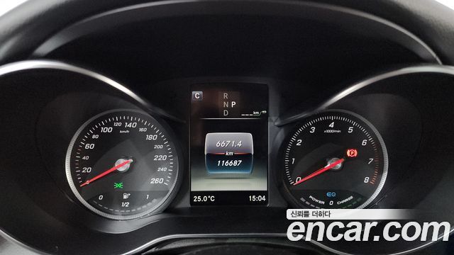 Mercedes-Benz GLC-Class 2019 — photo 11