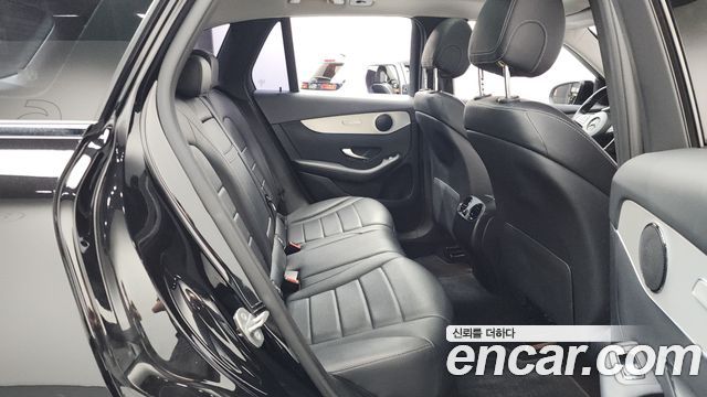 Mercedes-Benz GLC-Class 2019 — photo 17