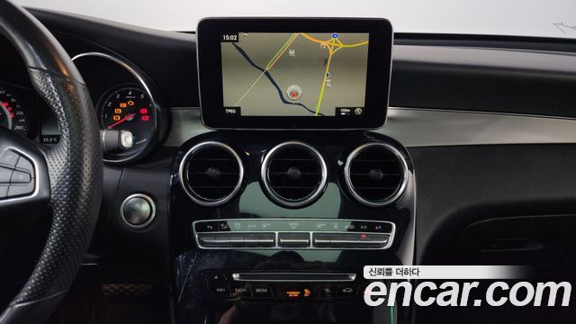 Mercedes-Benz GLC-Class 2019 — photo 18