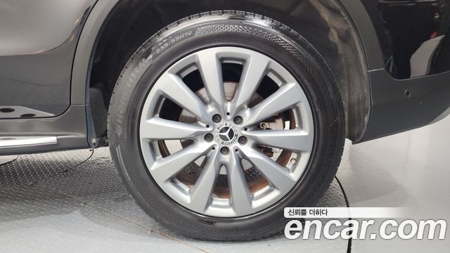 Mercedes-Benz GLC-Class 2019 — photo 7