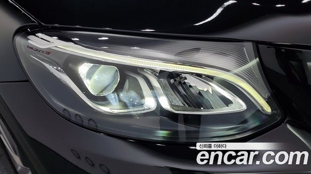 Mercedes-Benz GLC-Class 2019 — photo 8