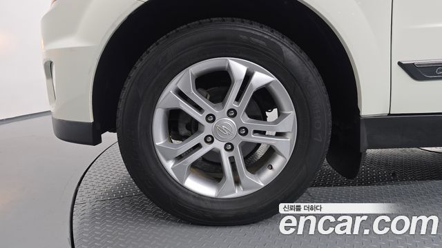 KG Mobility KORANDO 2014 — photo 5
