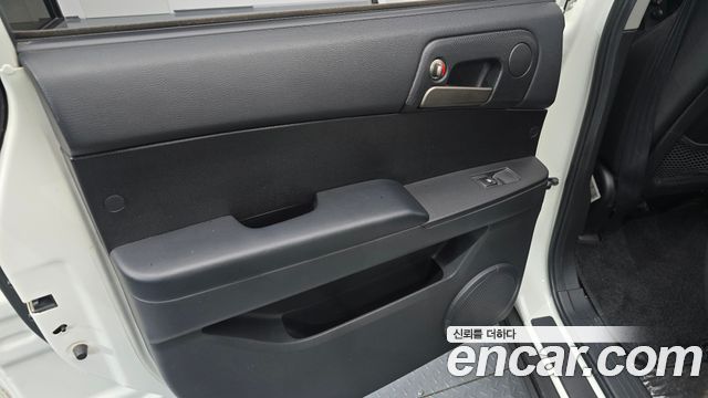 KG Mobility KORANDO 2014 — photo 15
