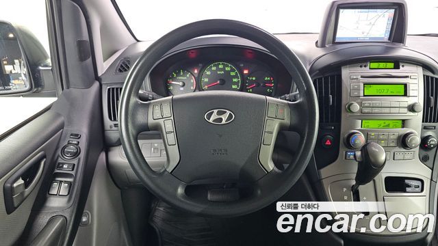 Hyundai Starex 2016 — photo 15