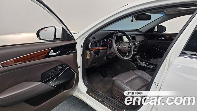 Kia K7 2016 — photo 10
