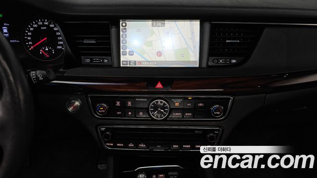 Kia K7 2016 — photo 14