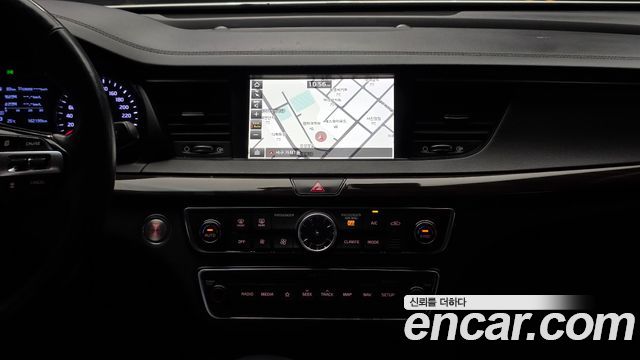 Kia K7 2019 — photo 20