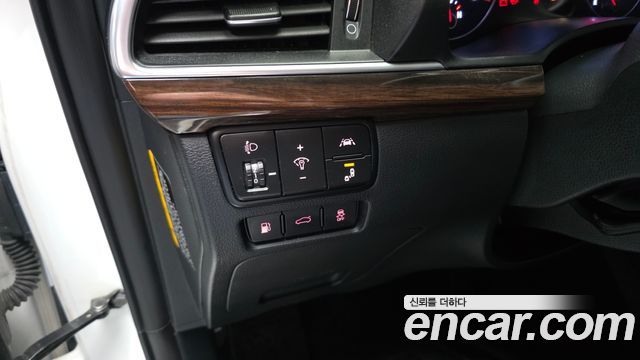 Kia K7 2019 — photo 23