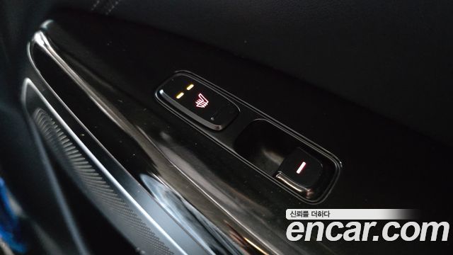 Kia K7 2019 — photo 26