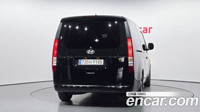 Hyundai Staria 2026 — photo 4