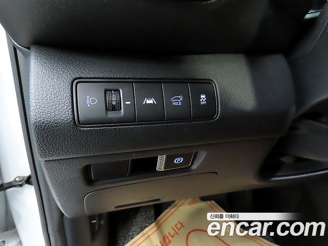 Hyundai Santafe 2022 — photo 13