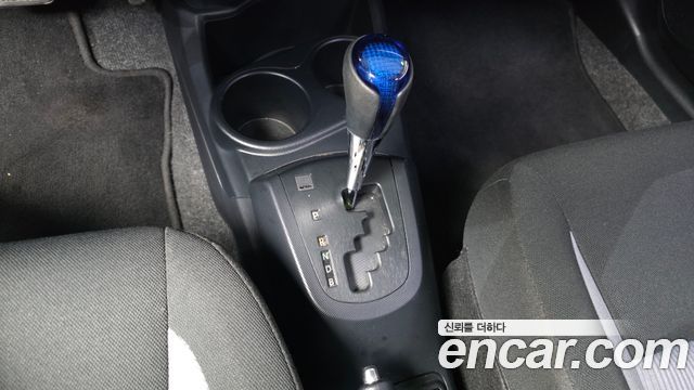 Toyota Prius 2018 — photo 12