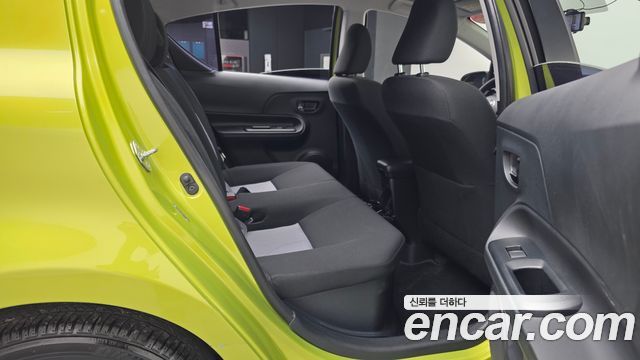 Toyota Prius 2018 — photo 18