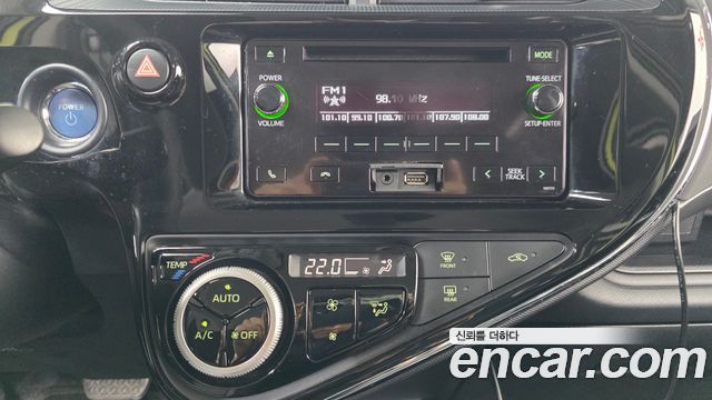 Toyota Prius 2018 — photo 20