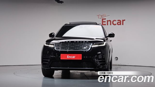 Land Rover Range Rover Velar 2026 — photo 3