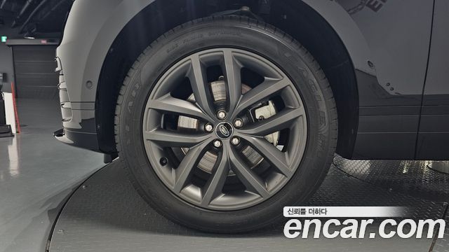Land Rover Range Rover Velar 2026 — photo 5