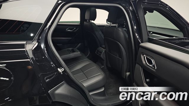 Land Rover Range Rover Velar 2026 — photo 18