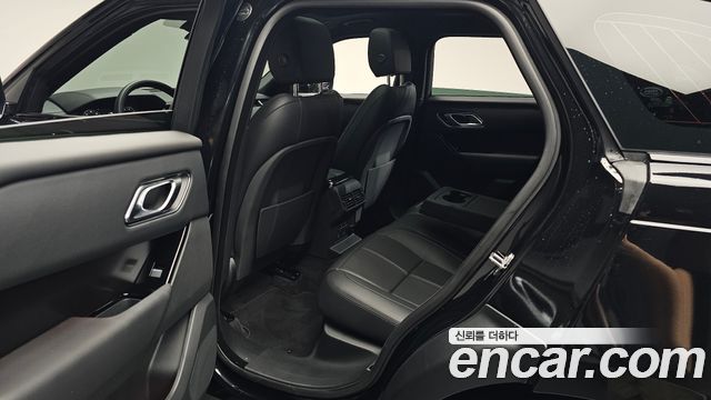 Land Rover Range Rover Velar 2026 — photo 16