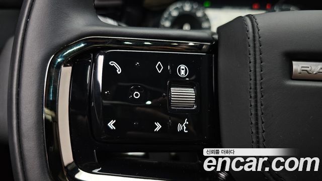 Land Rover Range Rover Velar 2026 — photo 31