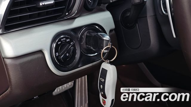 Porsche 911 2013 — photo 18