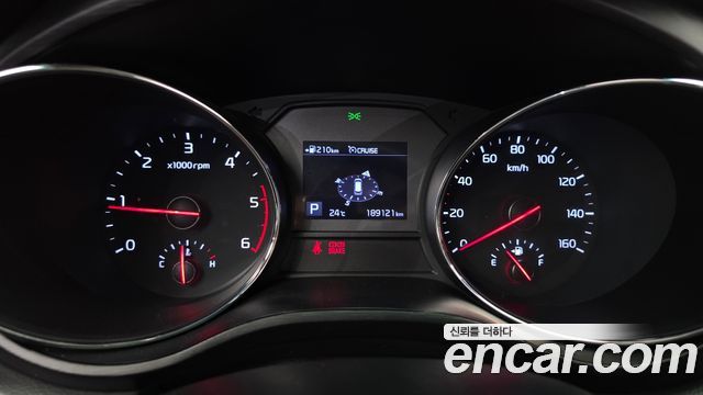 Kia Canival 2019 — photo 11