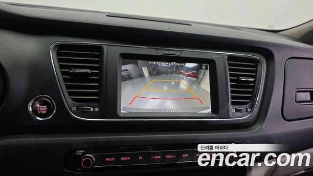 Kia Canival 2019 — photo 21